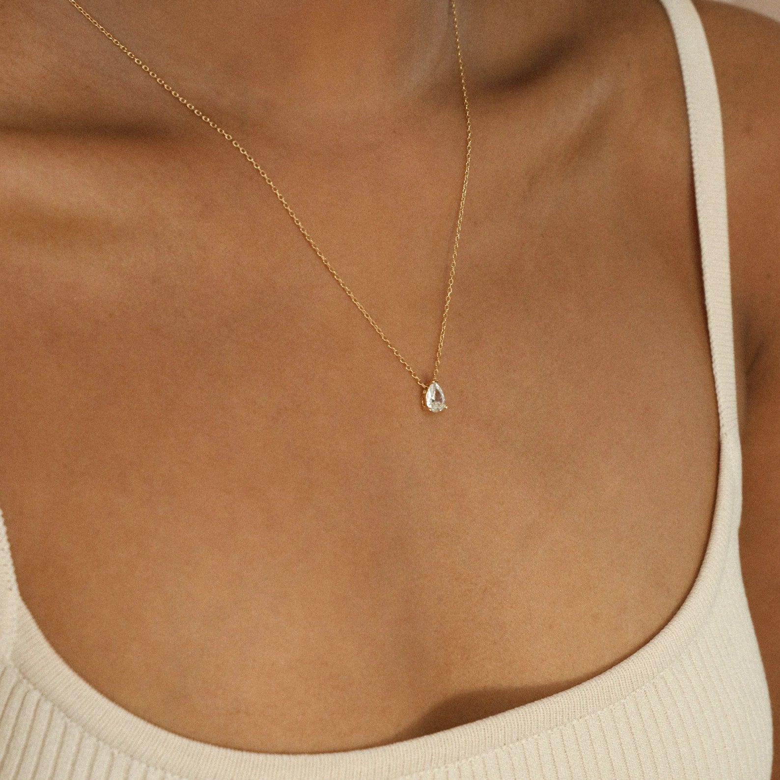 Floating Diamond Necklace, Solid 18k Gold – Modern Myth